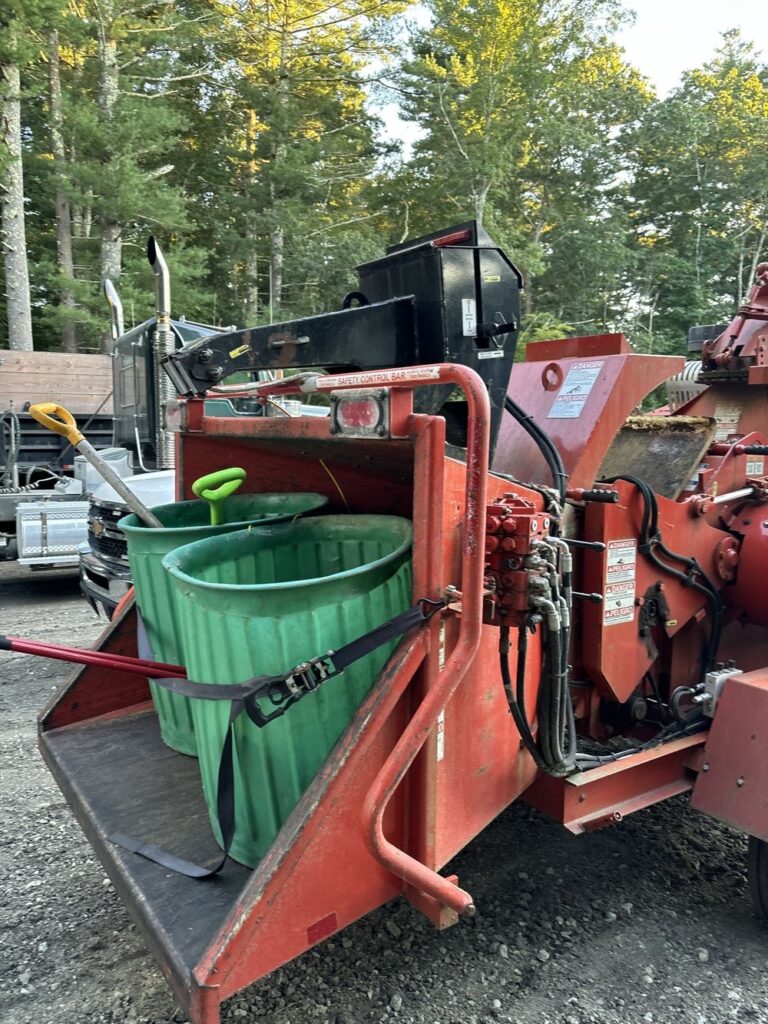 2018 Morbark M15R Chipper w/5000 LB Hydraulic Winch! 15” Capacity Self-Feeding Drum Style Chipper GAS - 165HP GM Vortec Engine with an Electronic Reversing Auto-Feed System 1640 Hours Good Machine Serviced & Maintained Price: $39,900