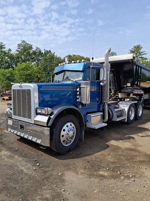 2005 Pete 379 Tandem Axle Tractor C-15 Acerta Dual Turbo Inframe Rebuild 2022-2023 18 speed Eaton Transmission changed in June 2024 (not rebuilt - new) New Clutch New Flywheel New PTO New Pump Replaced Kingpins Main Drag Link Many Recent Upgrades - Selling Due to Retirement Price: $85,000