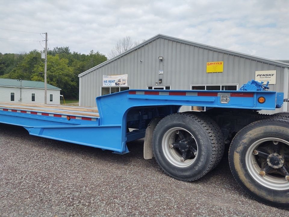 004 Landoll 435 87,000 GVW VIN 1LH435UH941013592 48 ft Overall Length 102 in wide 10 ft Upper Deck 38 ft Lower Deck 20,000 lb. Winch Everything Works Steel Wheels All New: Brakes, Drums, Wheel Seals, Hub Caps, Cam Bushings, 4 Tires, Oak Deck, ABS Wheel Sensors Other 4 Tires 75% or Better New Cross Members Upper Deck and Tail of Trailer Other Cross Members Repaired as required Cylinders are all Dry Has Dock Levelers Air Ride Suspension Price: $39,500